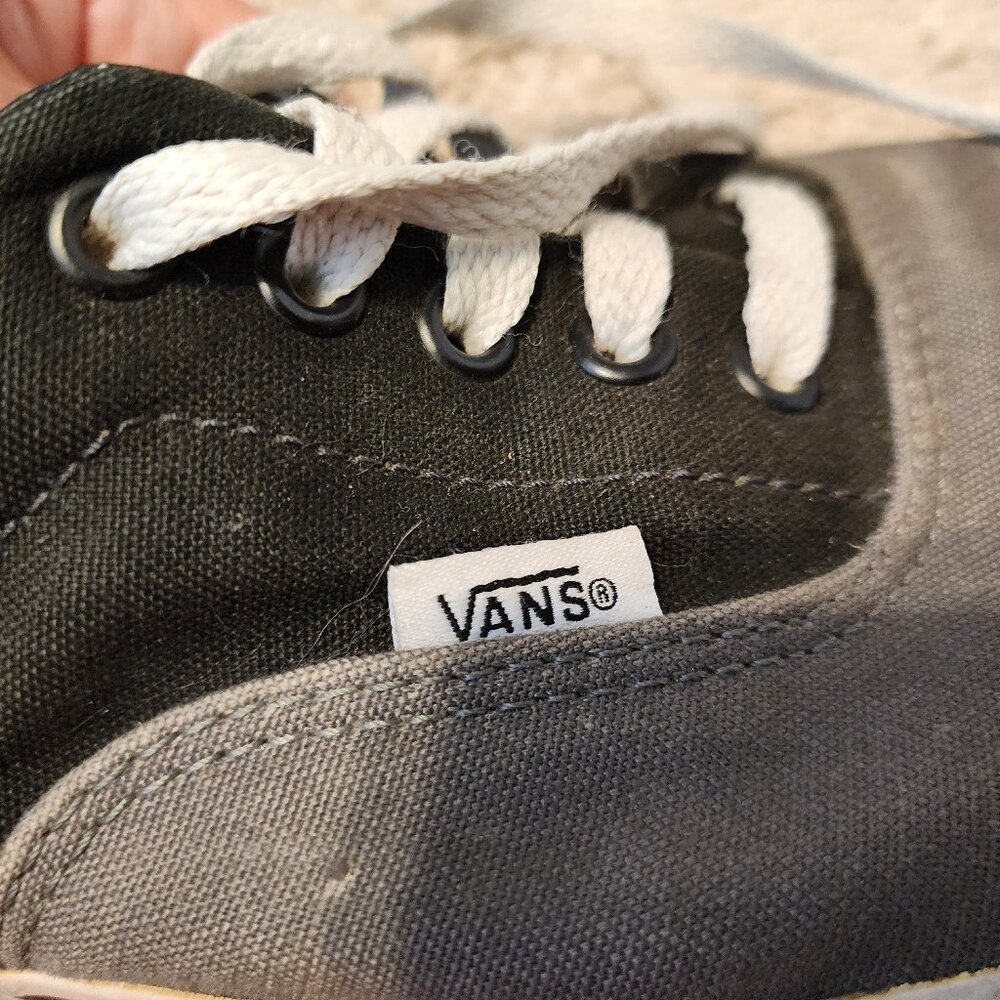Vans shoes - Black and Grey - Mens Size 11 - Picture 2 of 6